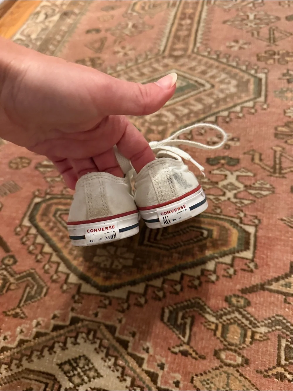 White converse all star low top toddler 8t
